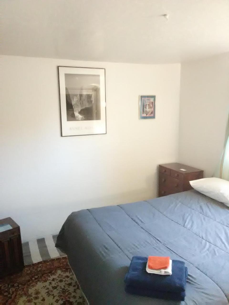 Lakeside Hostel & Guest House كريسينت سيتي المظهر الخارجي الصورة